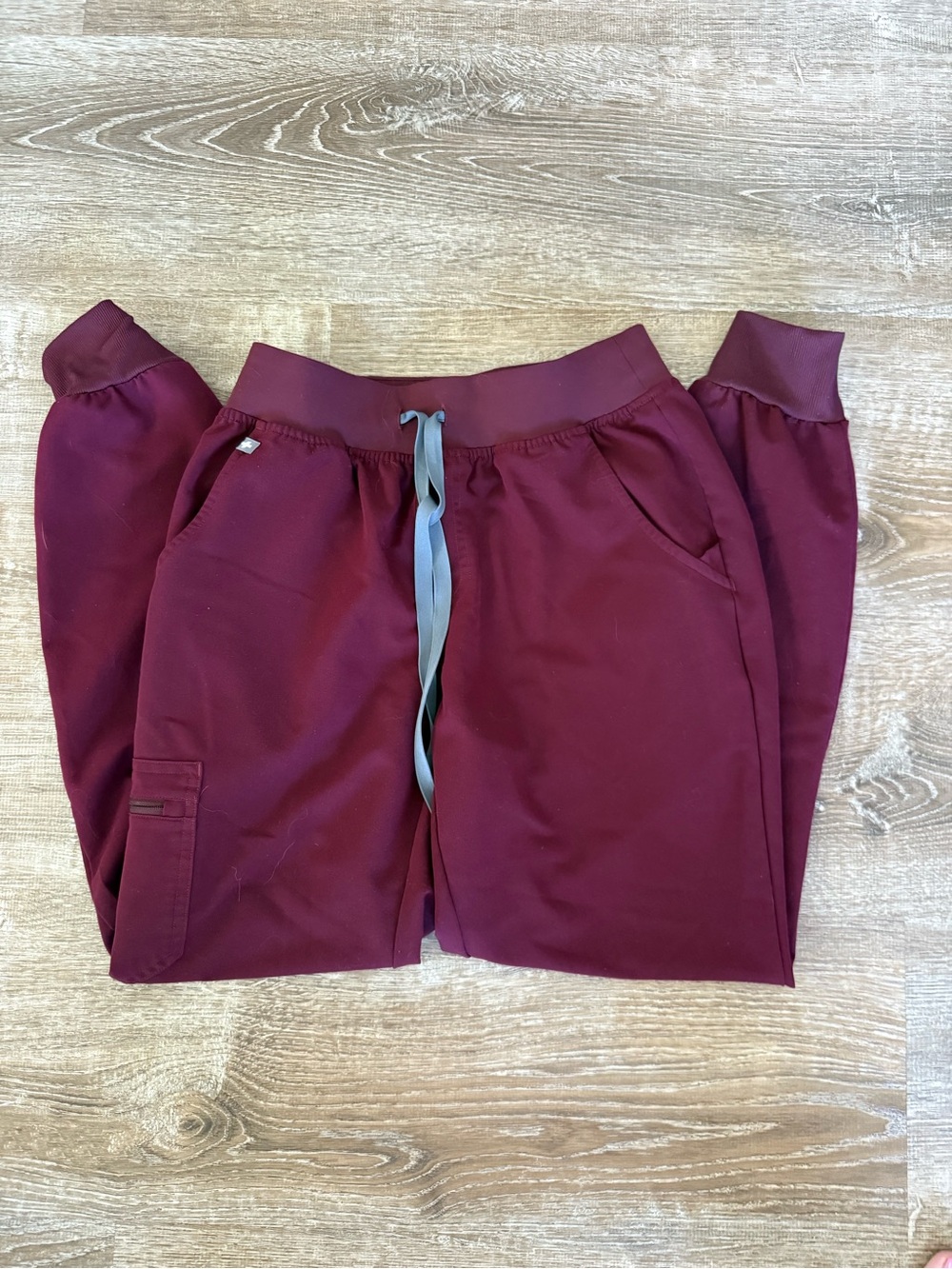 Figs Maroon/ Burgundy Women's Zamora JoggerScrubs with Contrast Drawstring